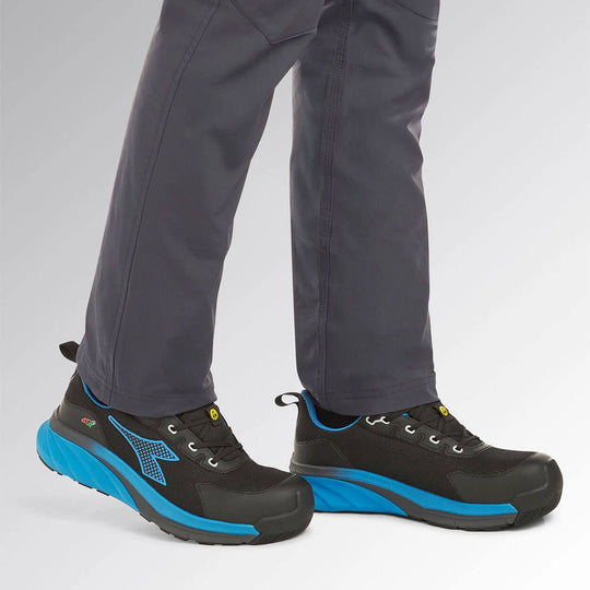 Παπούτσια εργασίας DIADORA VORTEX DA2 LOW S3S SC SR HRO ESD BLACK/BLUE - 2 — bultex99.myshopify.com Παπούτσια εργασίας DIADORA VORTEX DA2 LOW S3S SC SR HRO ESD BLACK/BLUE - 2
