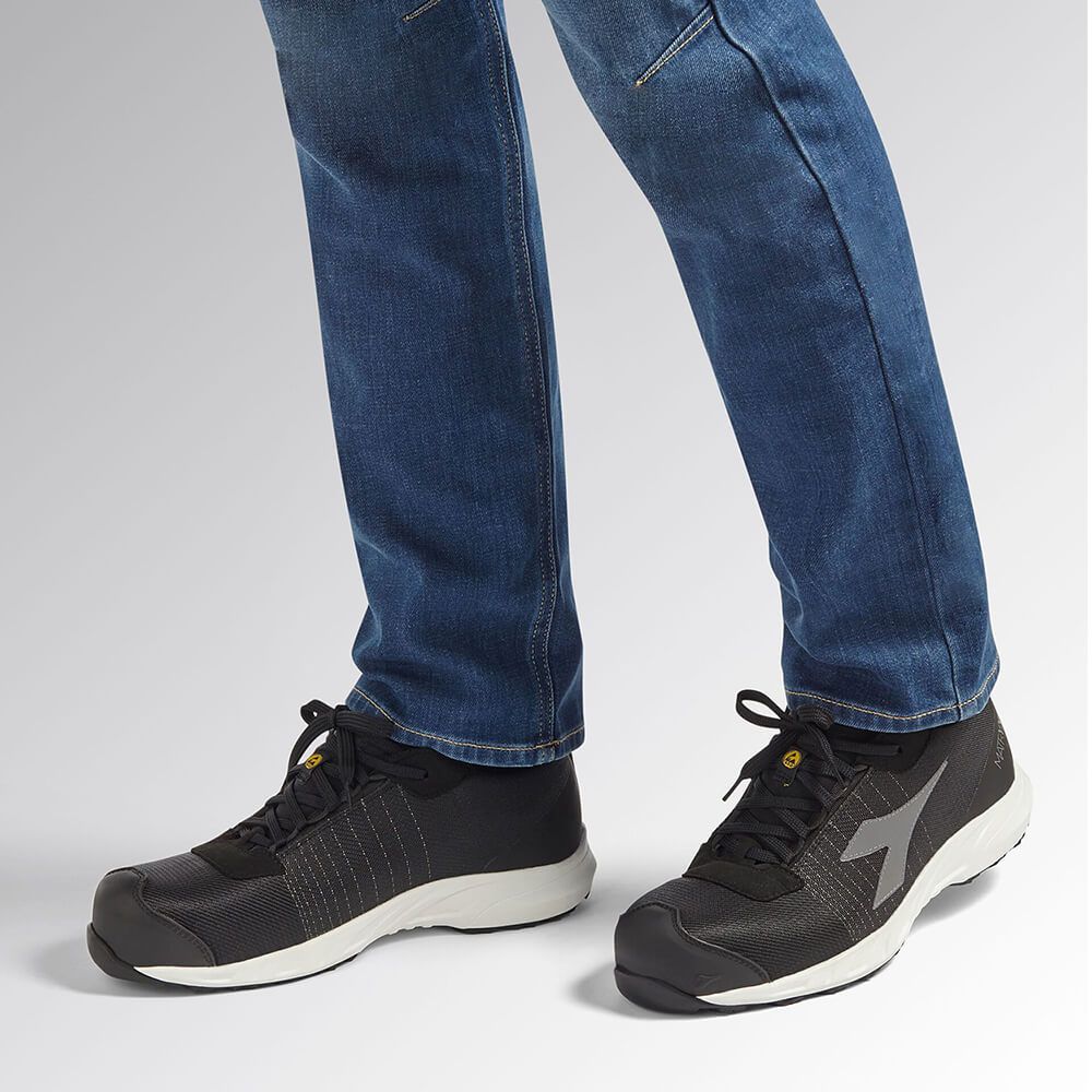 Work shoes DIADORA FLY LITEBASE MATRYX S3 HRO SRC ESD - 2