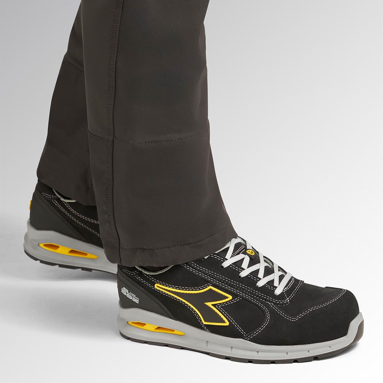 Încălțăminte de protecție DIADORA RUN A.BOX LOW S3S FO SR ESD BLACK - 2