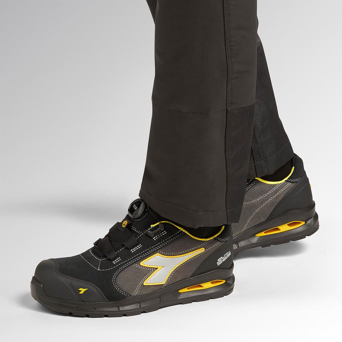 Work shoes DIADORA RUN A.BOX MSTR BOA LOW S3S FO SR SC ESD BLACK/GREY - 2